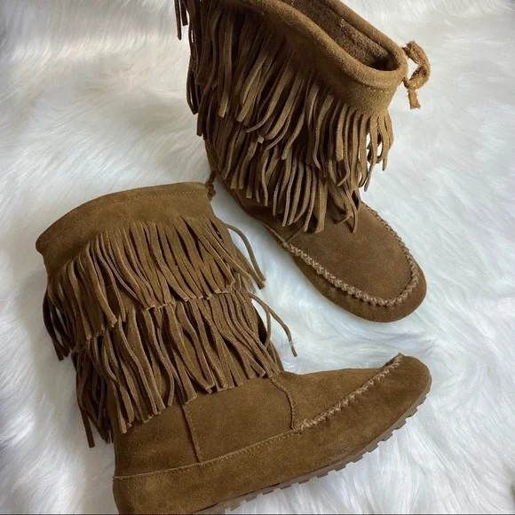 Minnetonka Suede Double Layered Fringe Boots W 8.5 - Picture 2 of 7
